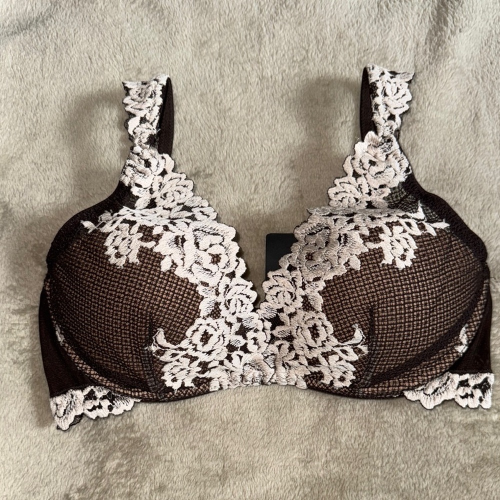 Intimissimi Elegant Brown and White Lace Bra